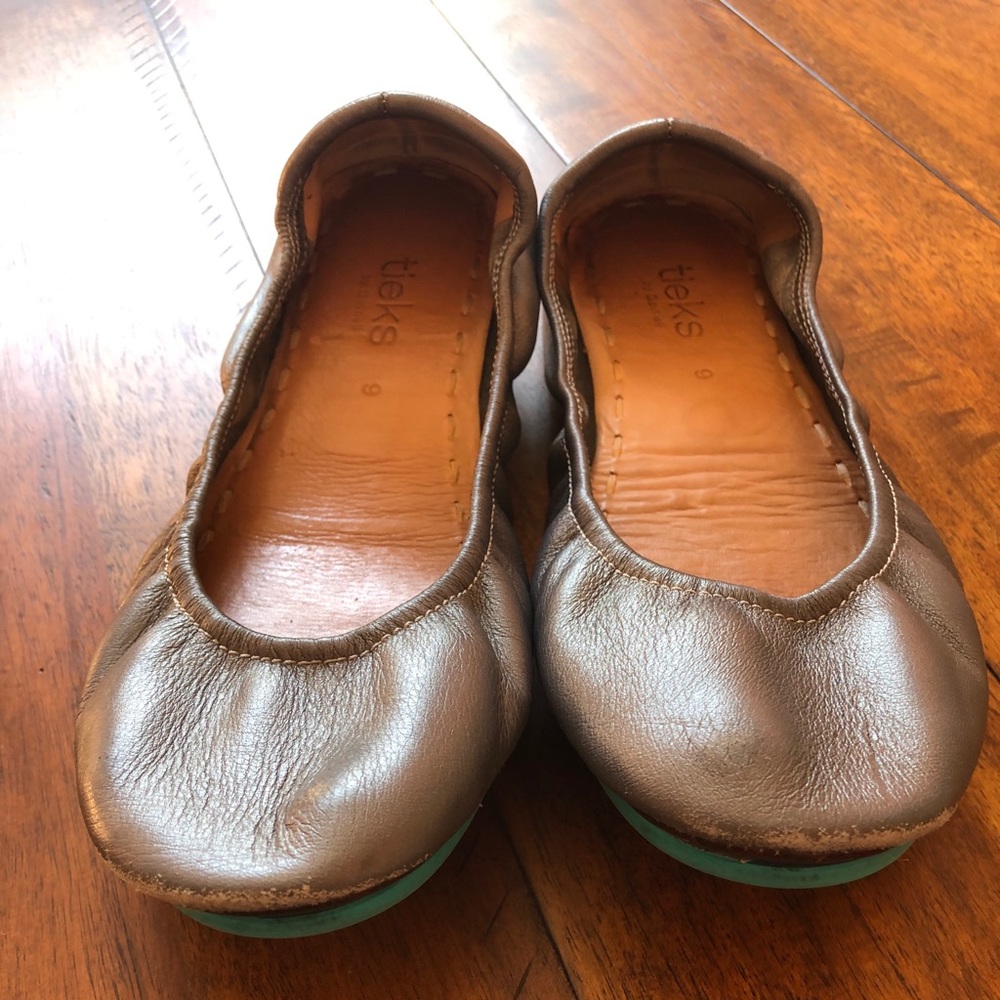 Metallic Pewter Tieks - Picture 3 of 3